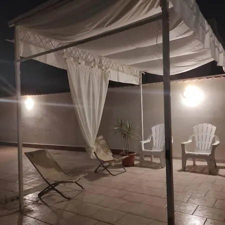 Chiara 200 Mt Da Mare Libera Sabbia בית נופש