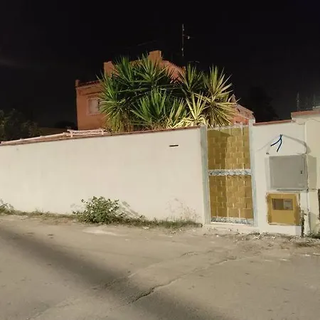 Chiara 200 Mt Da Mare Libera Sabbia Holiday home