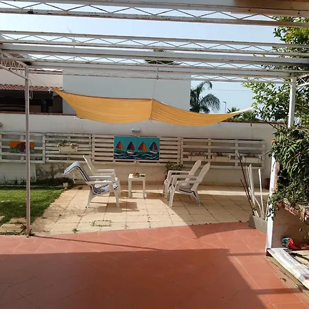 Chiara 200 Mt Da Mare Libera Sabbia Holiday home *